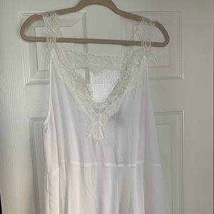 White Loose Peplum Lace Tank